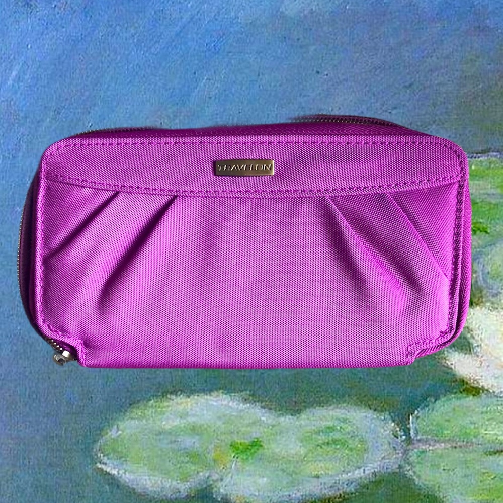 Travelon Large Wallet